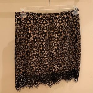 WDNY Cream & Black Lace Skirt